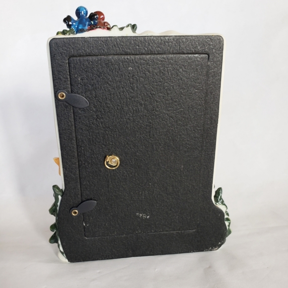 Adorable Snowman Family Resin Photo Frame - Picture 5 of 7